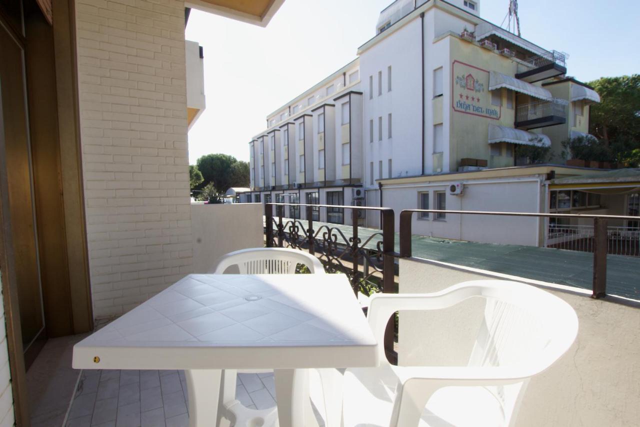 Park Residence 1 - Home Immobiliare リド・ディ・イエゾロ エクステリア 写真